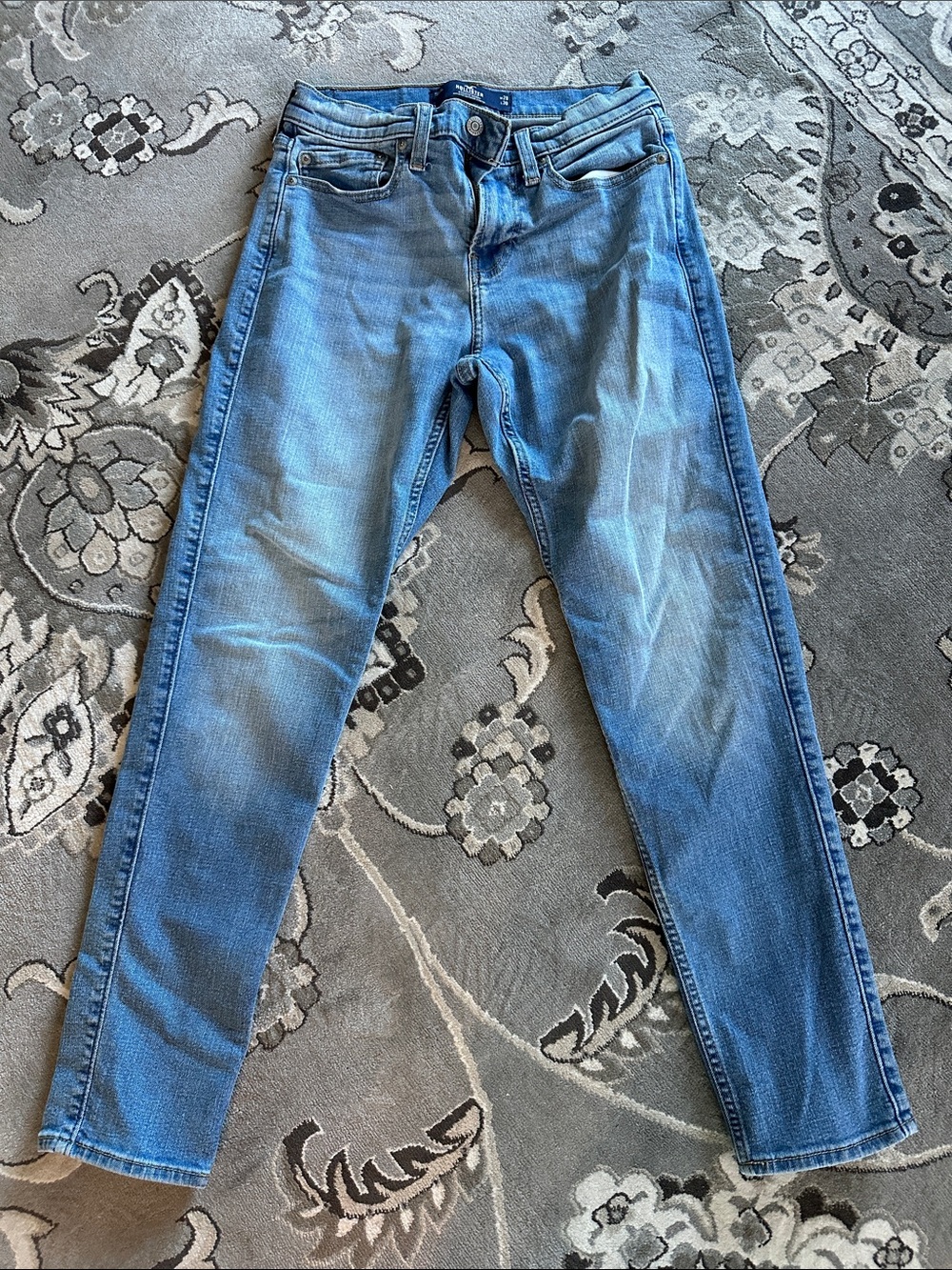 Hollister Men's W28 L30 Slim Straight Light Blue Jeans